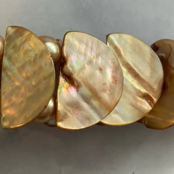 Bracelets - Picture 2 of 3